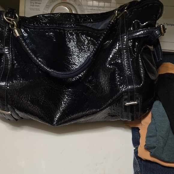 Coach Navy Blue Patent Leather Shoulder Bag with Textured Finish And Silver Acc. - Picture 4 of 10